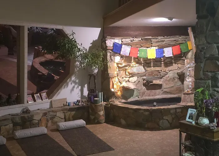 Holiday home Experience Staying In Geodome, Pool, Hot Tub, Bbq
