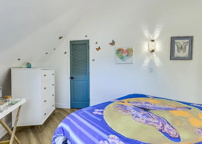 Experience Staying In Geodome, Pool, Hot Tub, Bbq *
