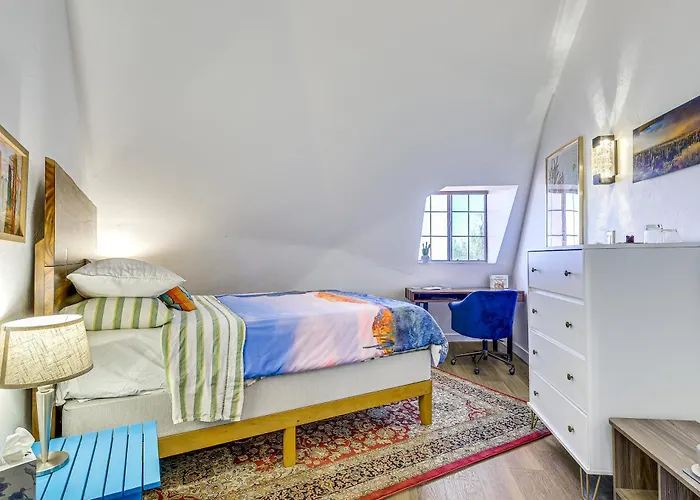Experience Staying In Geodome, Pool, Hot Tub, Bbq
