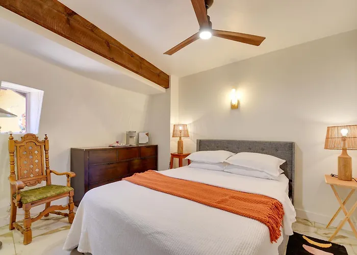 Experience Staying In Geodome, Pool, Hot Tub, Bbq