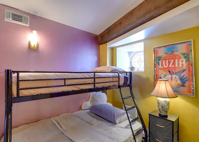 Holiday home Experience Staying In Geodome, Pool, Hot Tub, Bbq